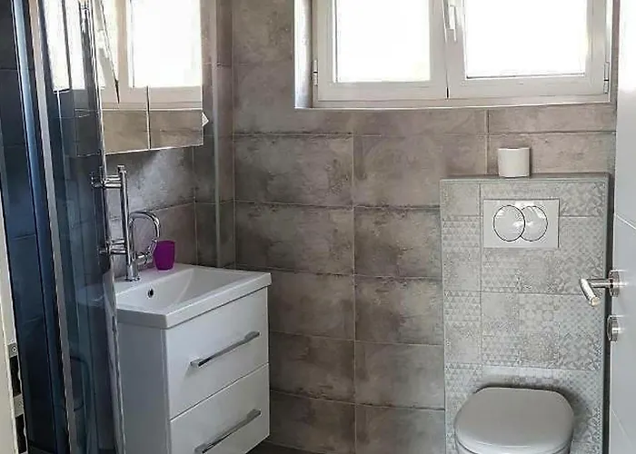 Awesome In بيوغْغاد نا موغو